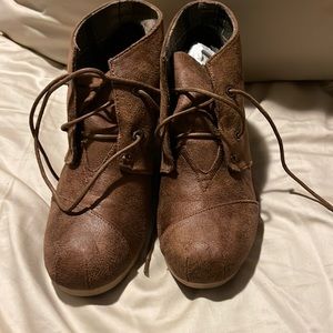 Brown ankle bootie